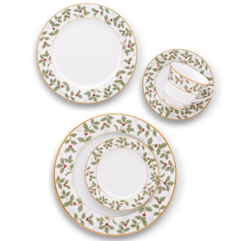 Noritake Gold Holly and Berry Dinnerware Set 5pc