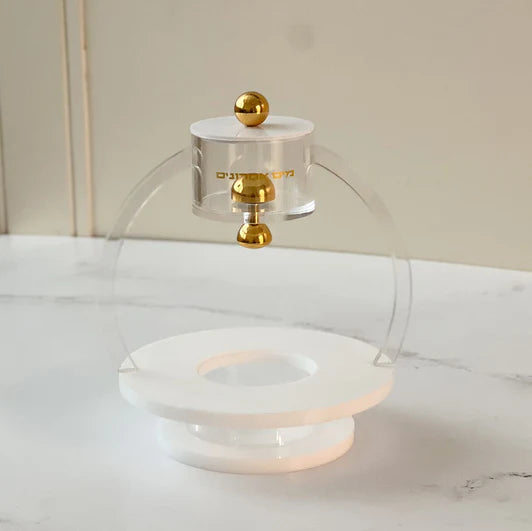 Gold Lucite Mayim Achronim 6" 1pc