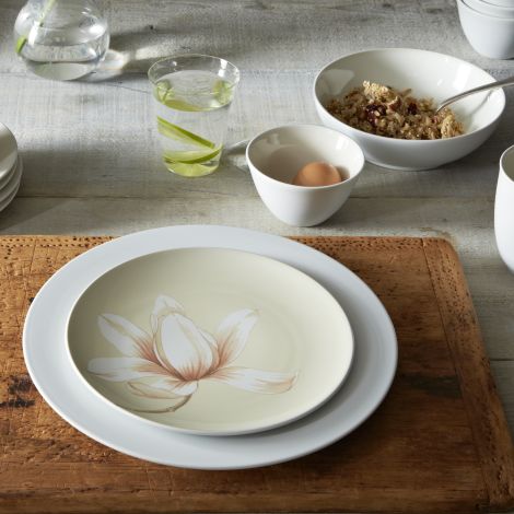 Noritake White Colorwave Rim Dinnerware Set