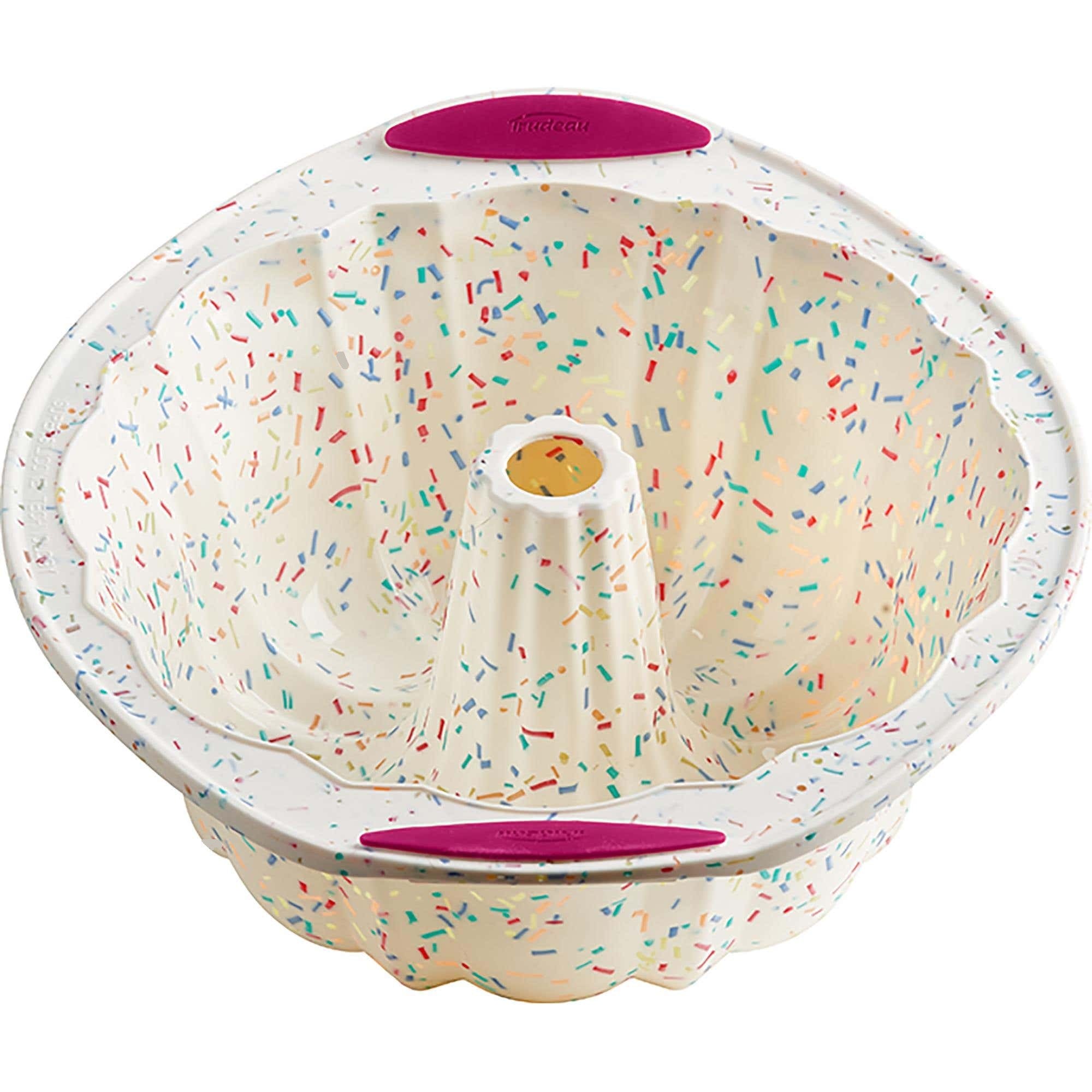 Trudeau Confetti Silicone Bundt Cake Pan - Thumbnail 2
