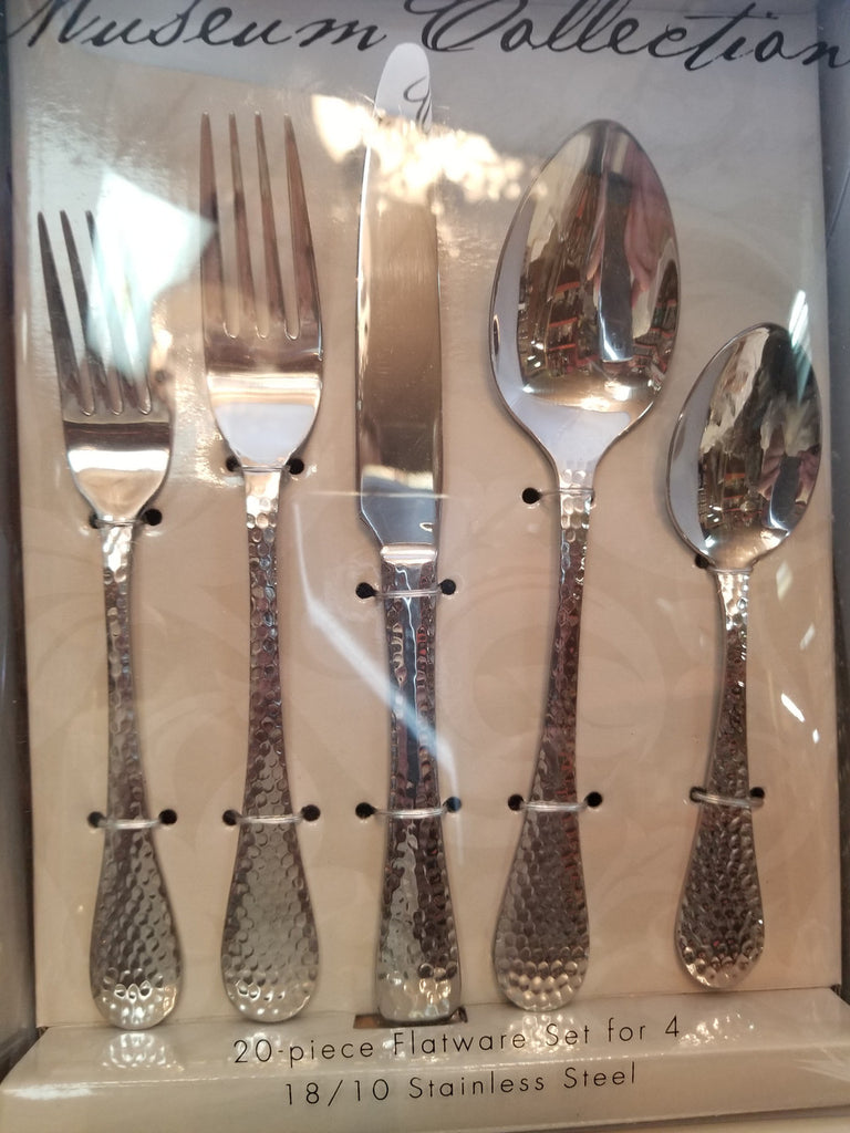 Metropolitan by Holister Stainless steel Euro Hammered Flatware set 20pc - The Cuisinet