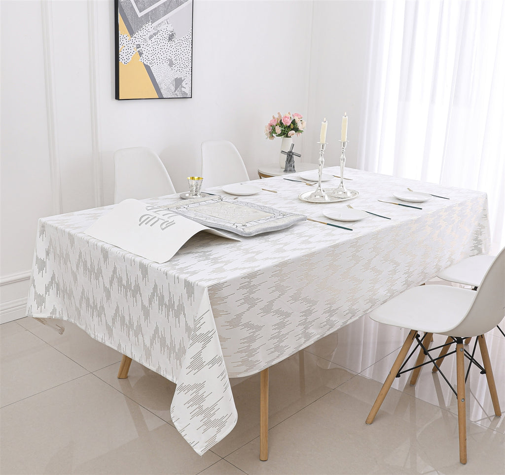 Majestic White/Gold Velvet Tablecloth 1pc - The Cuisinet