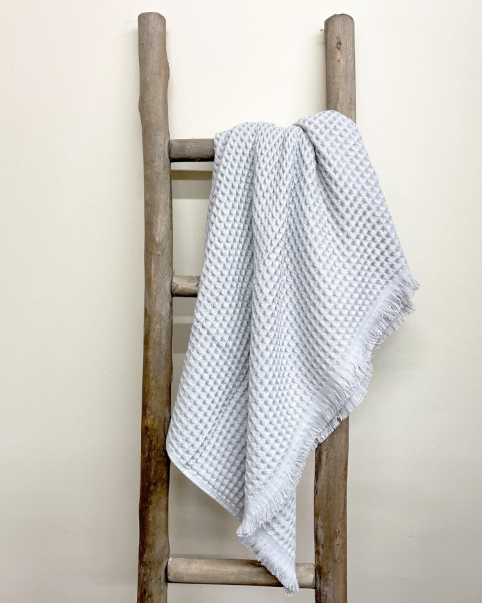Lycia Turkish Cotton Waffle Bath Towel Dolphin Grey - The Cuisinet